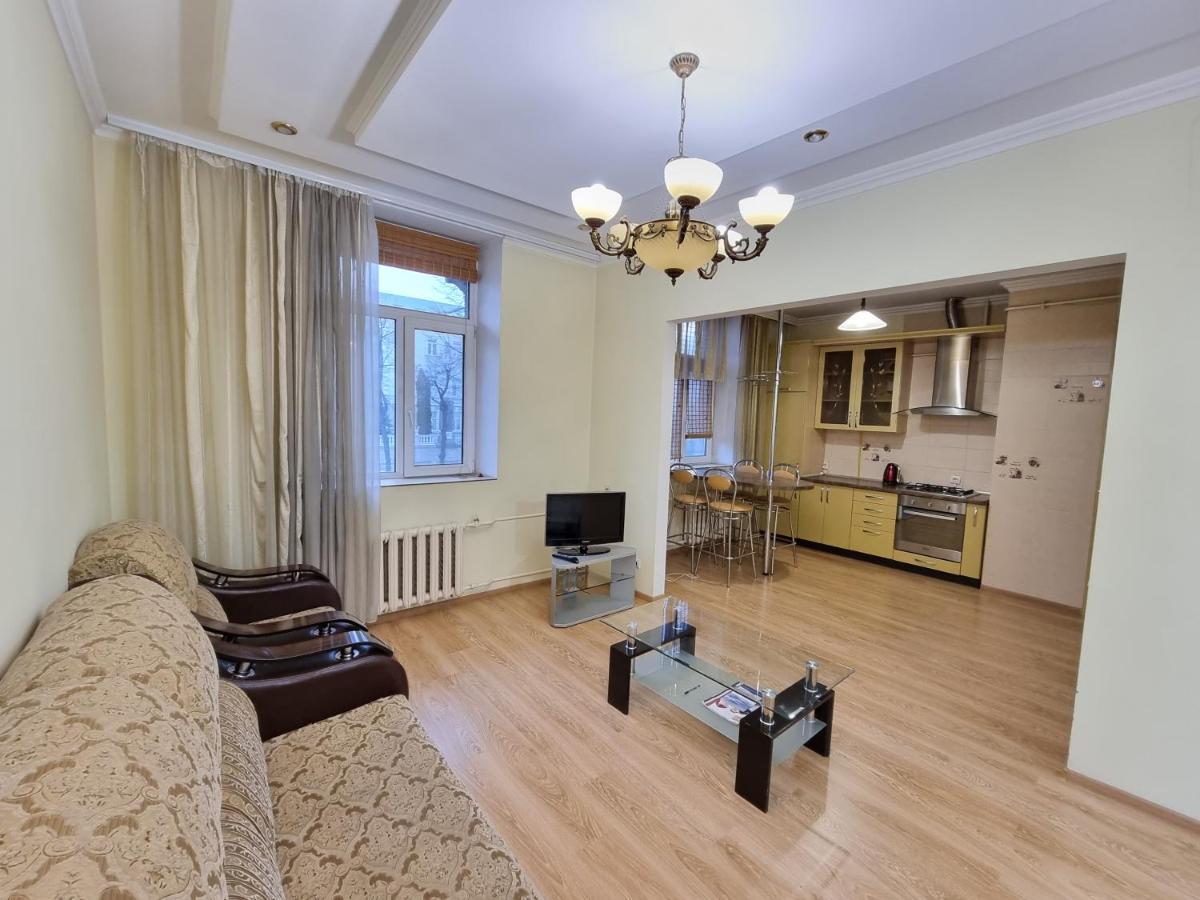 Stefan Cel Mare Boulevard Ultracentral Apartments In The Center Chisinau Exterior foto