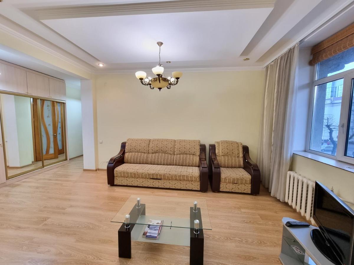 Stefan Cel Mare Boulevard Ultracentral Apartments In The Center Chisinau Exterior foto