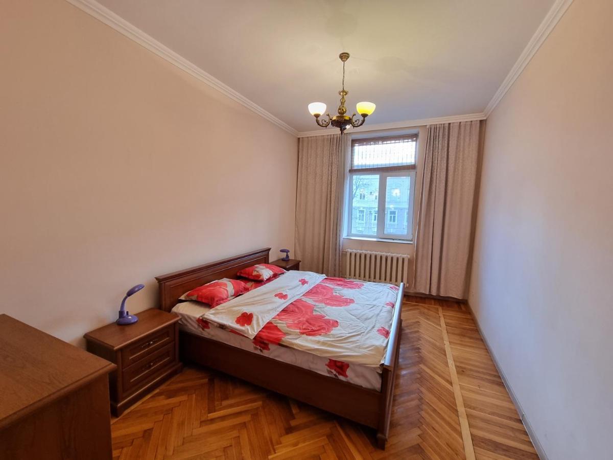 Stefan Cel Mare Boulevard Ultracentral Apartments In The Center Chisinau Exterior foto