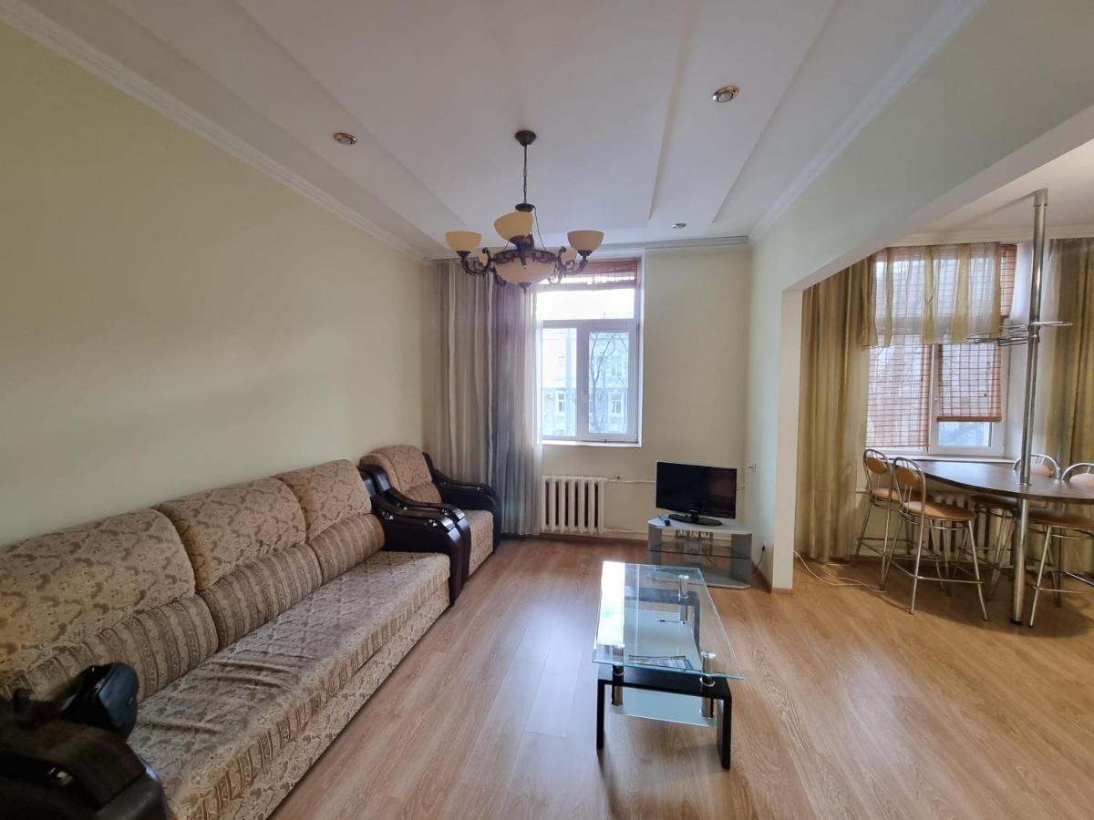 Stefan Cel Mare Boulevard Ultracentral Apartments In The Center Chisinau Exterior foto
